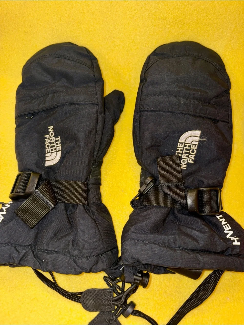 The North Face Kids Montana Ski Mitts Bundle - Size Youth Medium (Black & Pink)